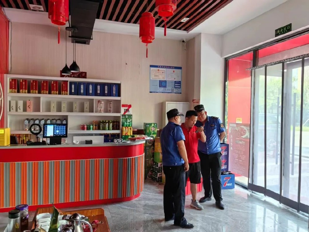 舜华路街道：餐饮油烟扰民心 专项整治“治顽疾”